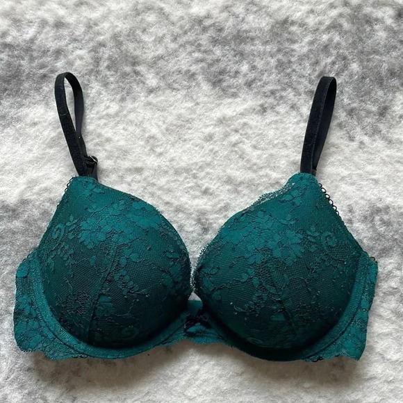 Victoria's Secret Dream Angels Lace Bra - Picture 3 of 16